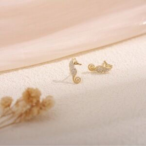 Elegant Gold Seahorse Earrings